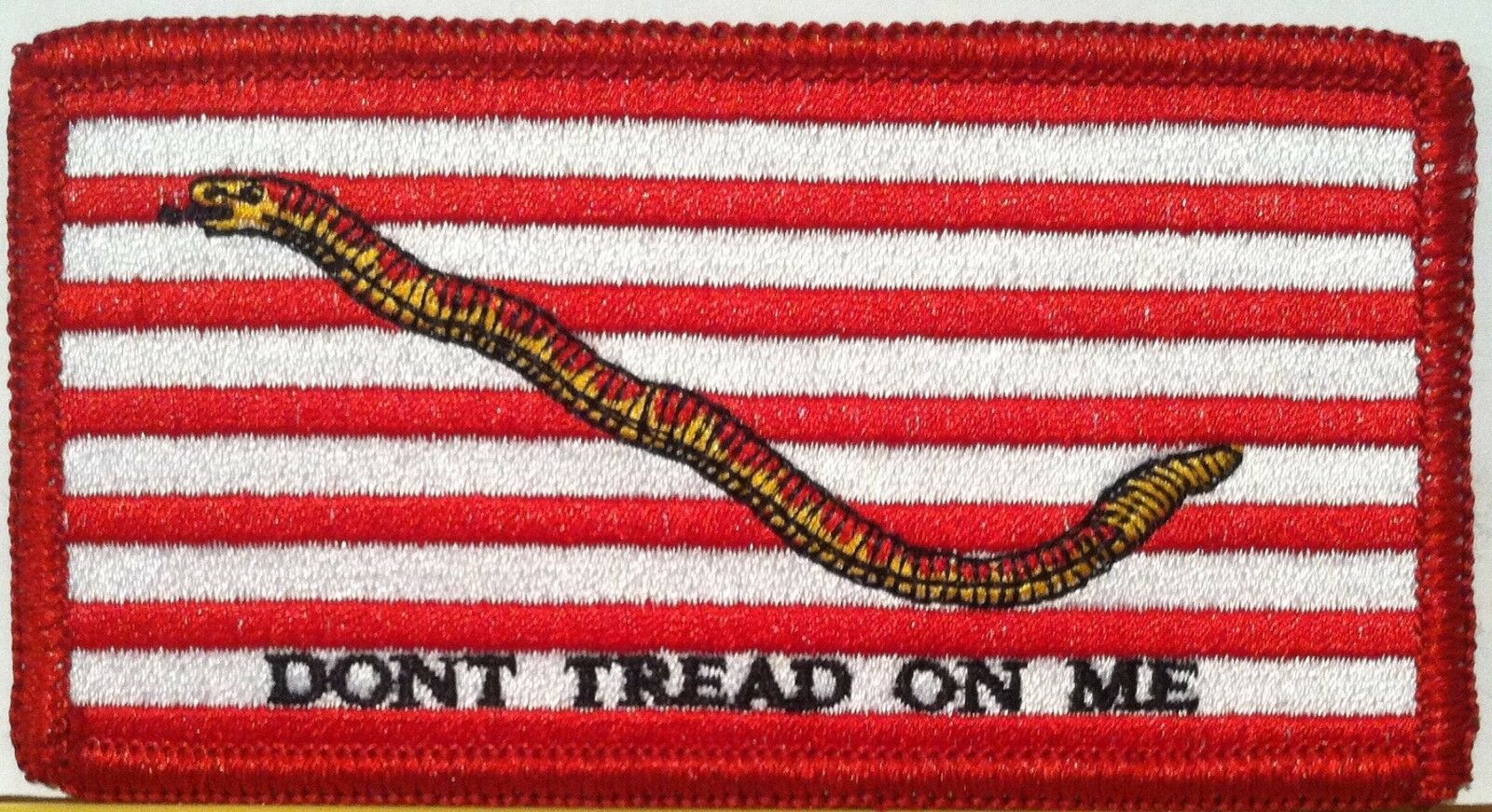 Нашивка первые. Нашивка don't Tread on me. Нашивка don't Tread on me Patch. Нашивки американских военных. Флаг Америки патч.